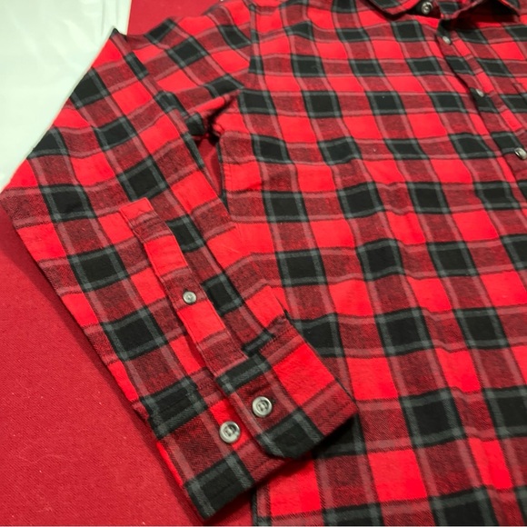 Eddie Bauer FLANNEL SHIRT RED BLACK Green Wide Plaid L/S Button checkered Cotton - Picture 9 of 12